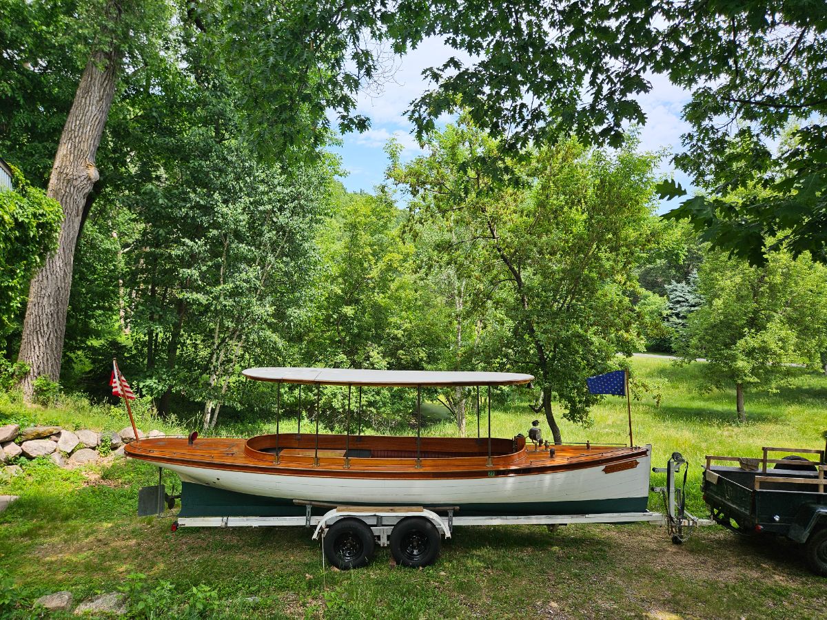 1905 Other 28' Launch by Toppan Boat Manufacturer Co Launches - 28.0ft Inboard in Stillwater , MN