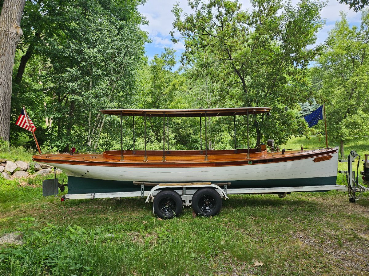 1905 Other 28' Launch by Toppan Boat Manufacturer Co - image 4