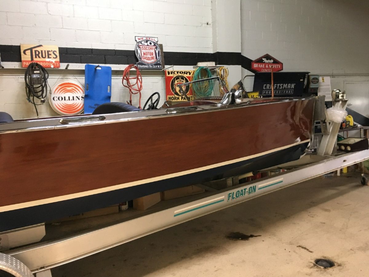 1930 28' Sea Lyon Triple Cockpit Runabout