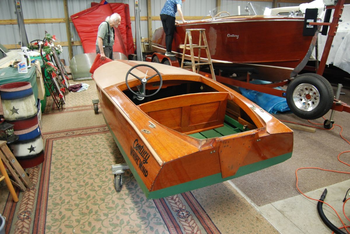1930 Century Whirlwind Outboards - 13.0ft Outboard in Mercer, PA