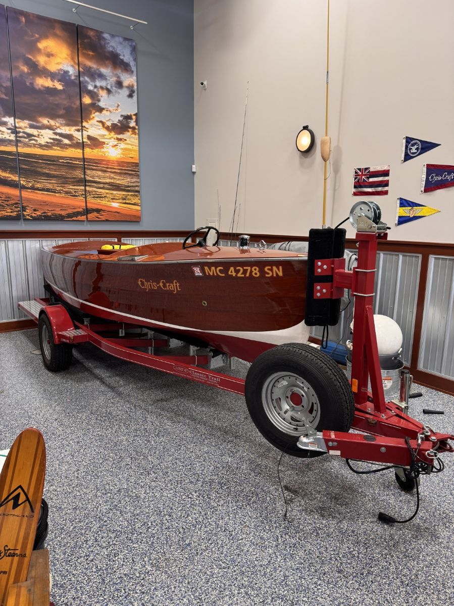 1935 Chris Craft Standard Utility Utilities - 16.0ft Inboard in Grand Rapids, MI