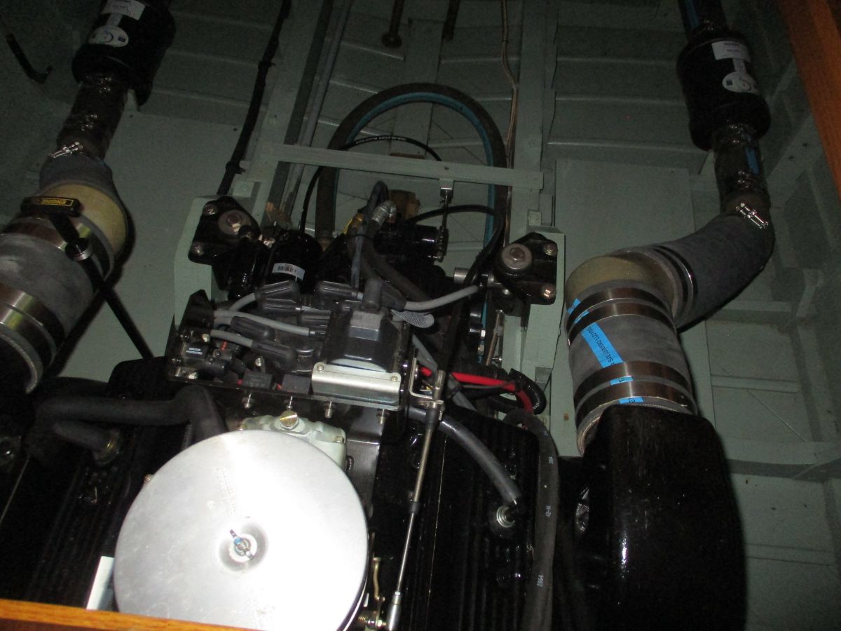 1935 Hacker Runabout - image 4