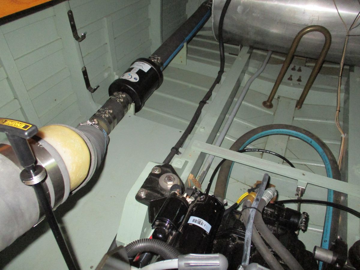 1935 Hacker Runabout - image 5