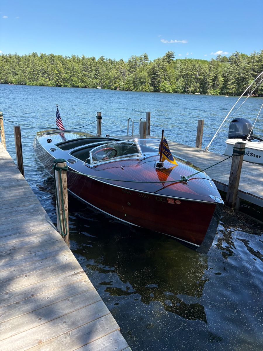 1938 Hacker Double Cockpit FWD Runabouts - 22.0ft inboard in Gilford, NH