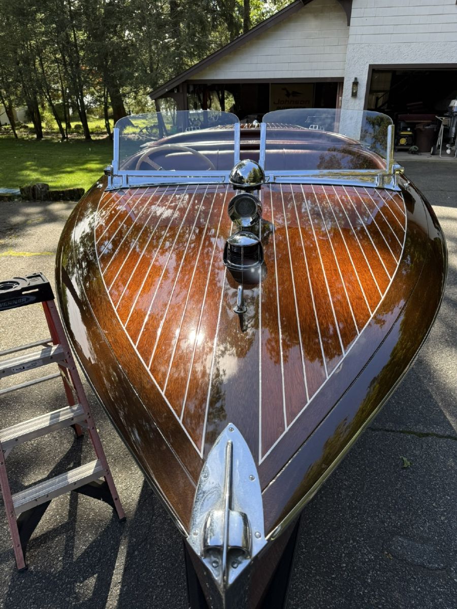 1939 Chris Craft Custom (Barrel Back) - image 4