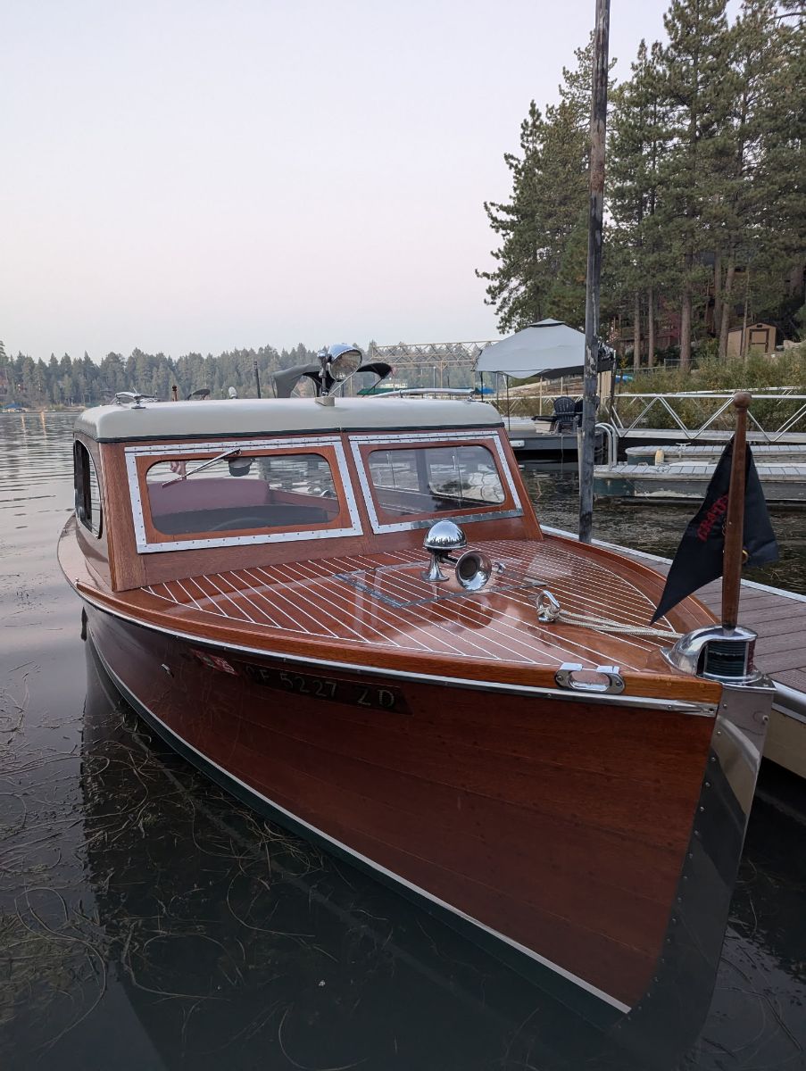 1939 Chris Craft Sedan - image 6