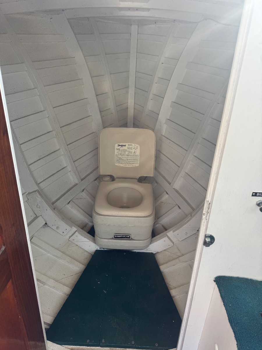 1940 Chris Craft 25’ semi enclosed cruiser  - image 9