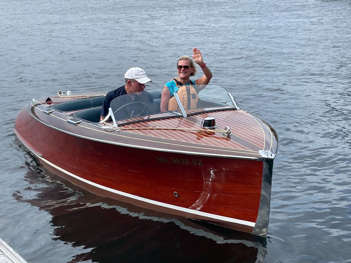 1941 Chris Craft Barrel Back Runabouts - 17.0ft Inboard in Holland, MI
