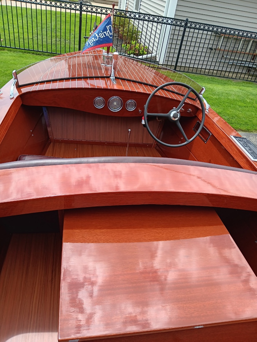 1941 Chris Craft Deluxe Utility - image 6