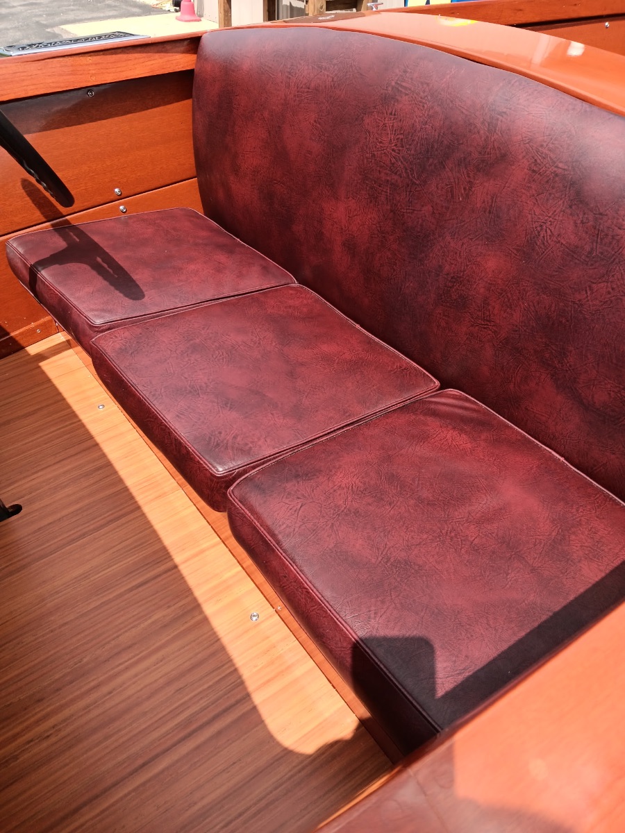 1941 Chris Craft Deluxe Utility - image 8