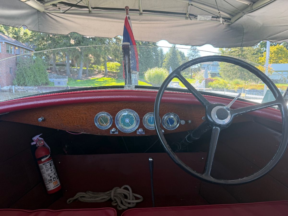 1941 Chris Craft Runabout - image 9
