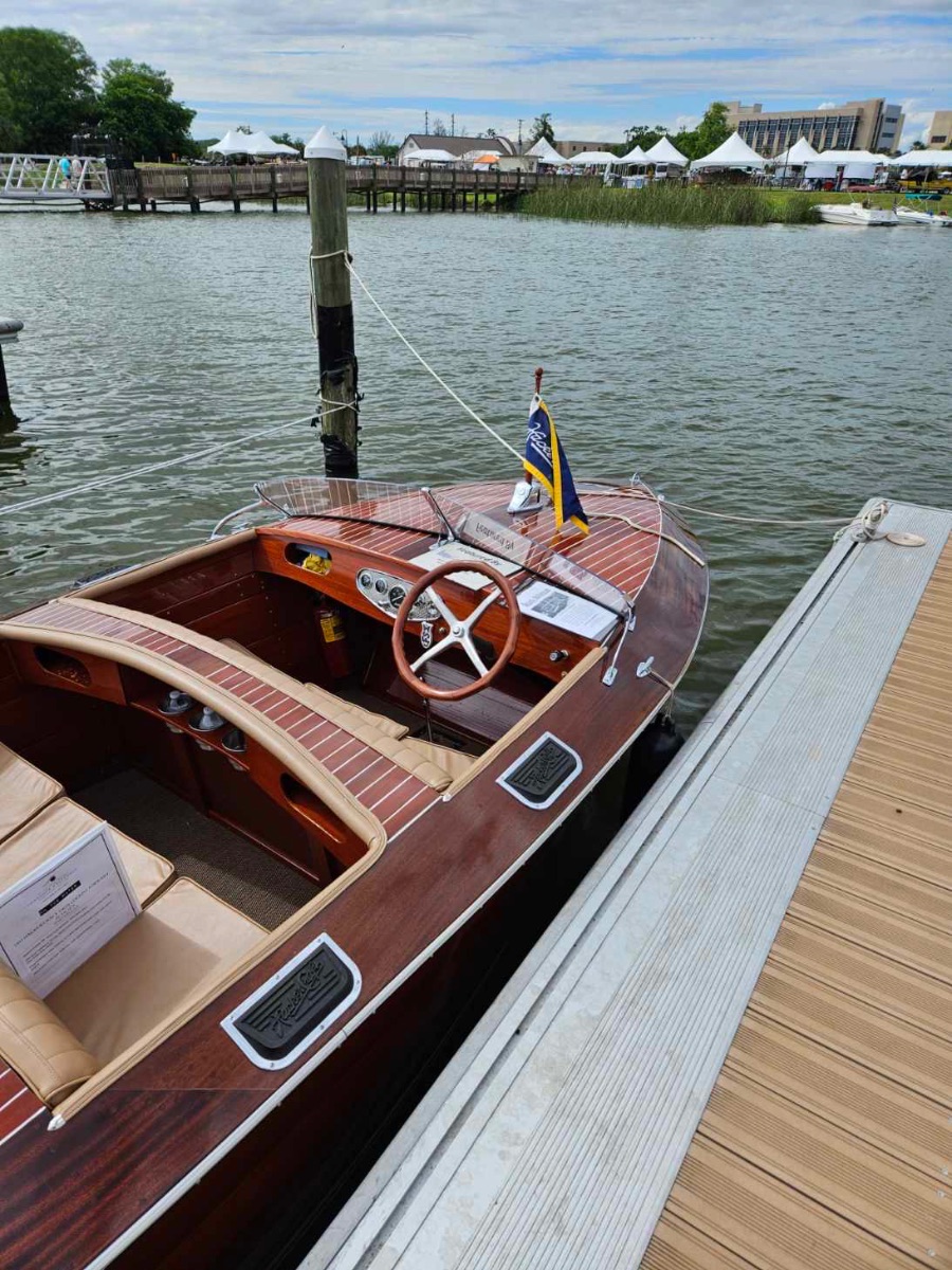 1941 Hacker Runabout  - image 5