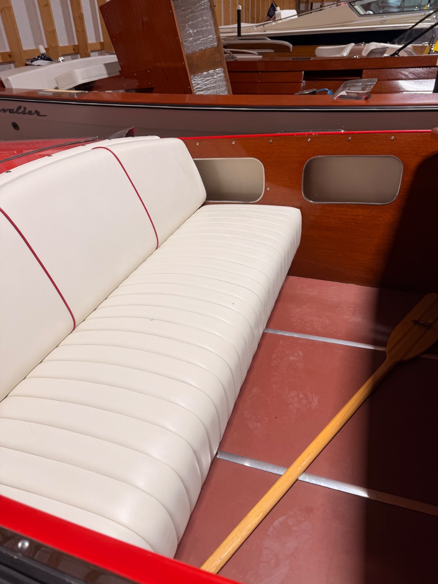 1947 Higgins Deluxe - image 7