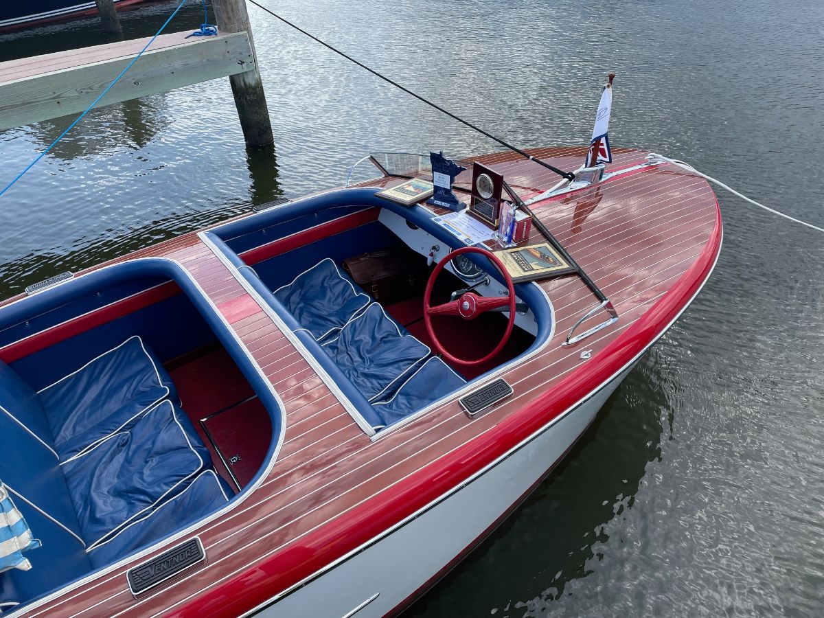 1947 Ventnor Double Cockpit Forward Runabout - image 6