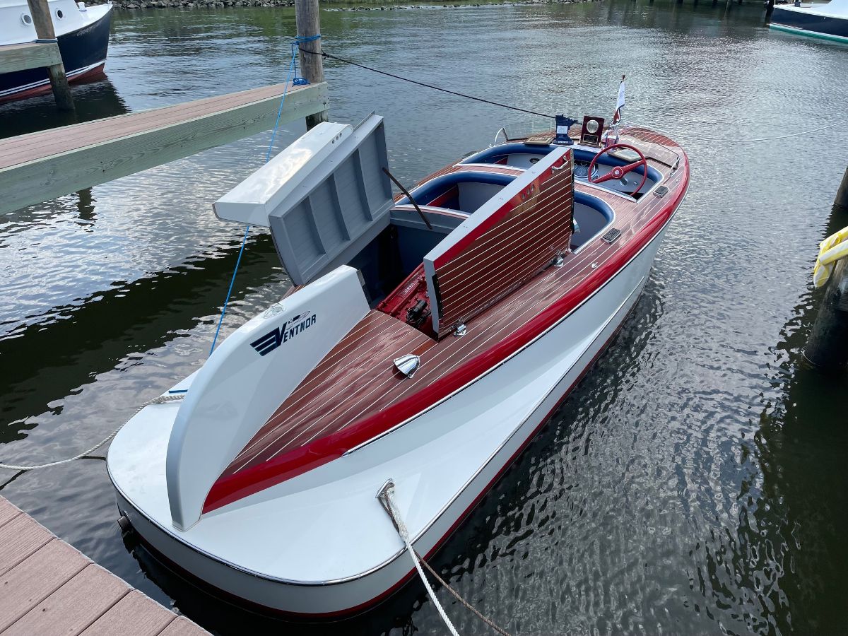 1947 Ventnor Double Cockpit Forward Runabout - image 7