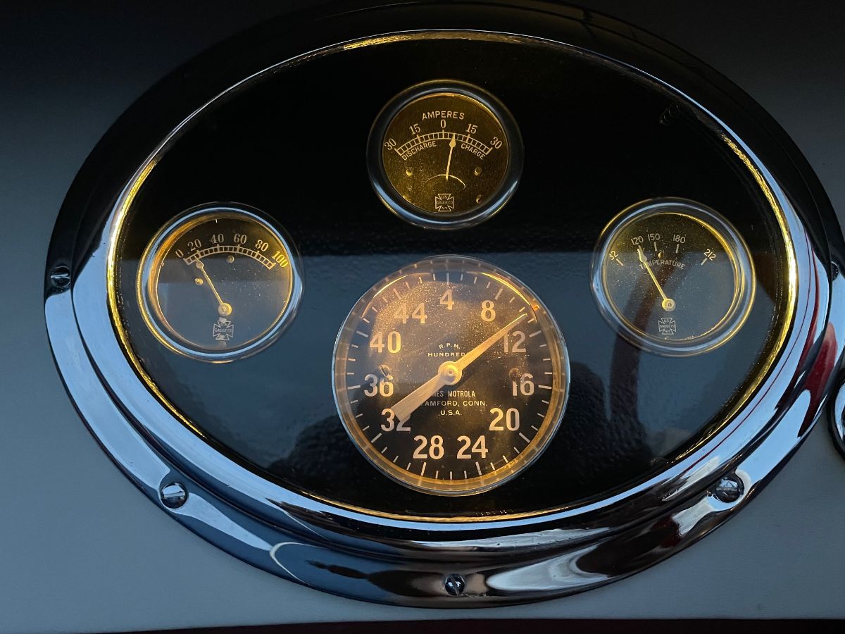 1947 Ventnor Double Cockpit Forward Runabout - image 4