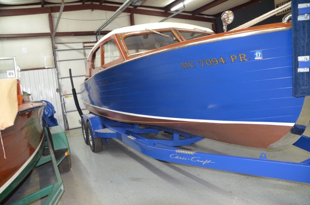 1948 25' CHRIS CRAFT SPORTSMAN SEDAN