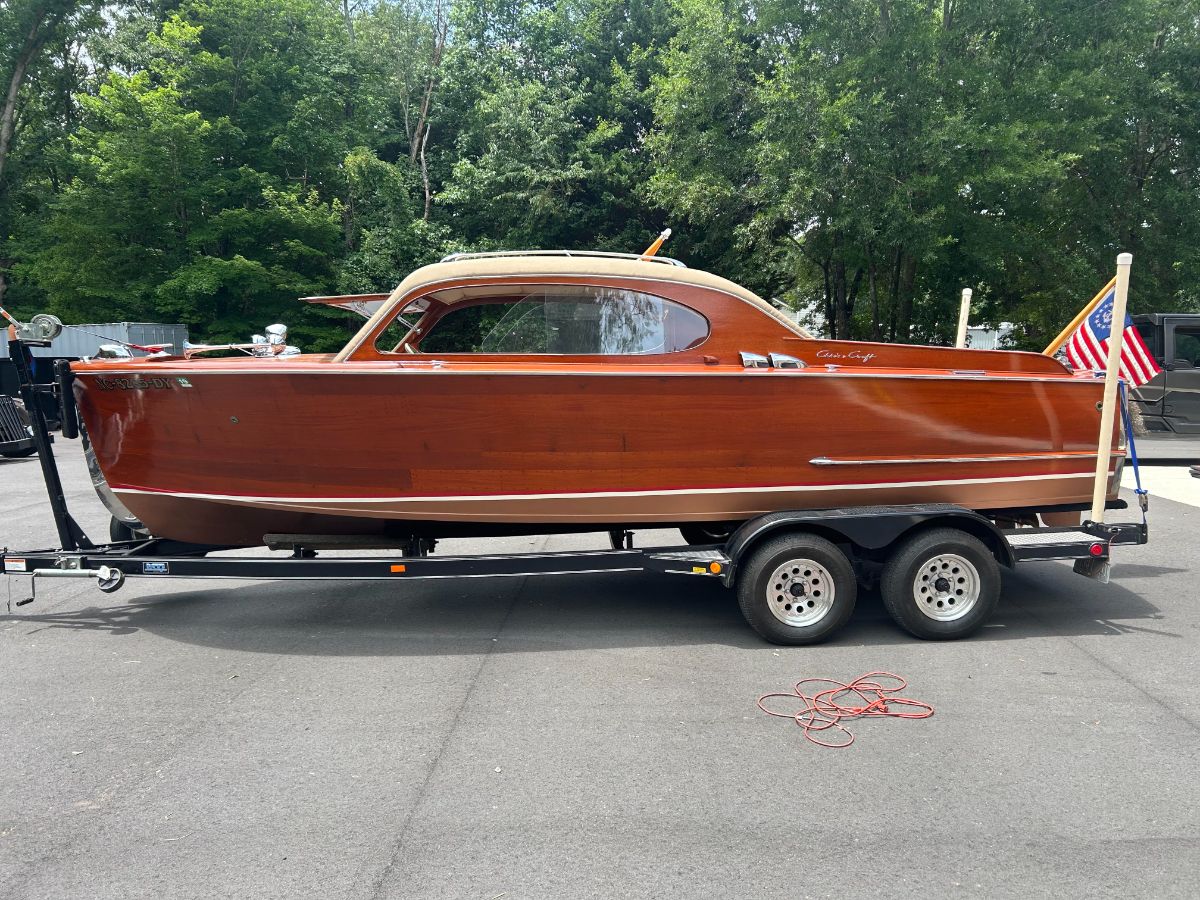 1949 Chris Craft Sedan Utilities - 22.0ft Inboard in Concord, NC