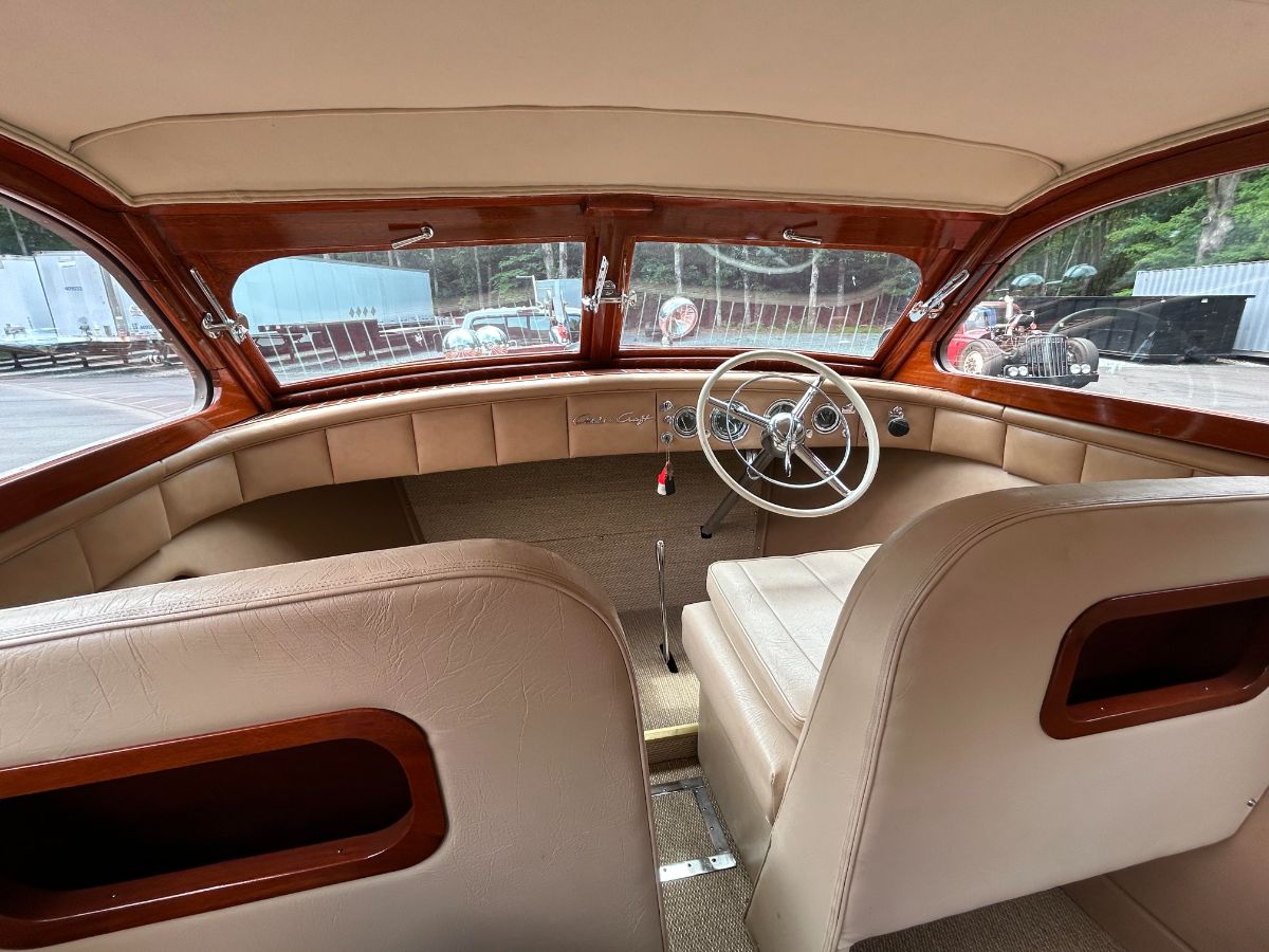 1949 Chris Craft Sedan - image 9