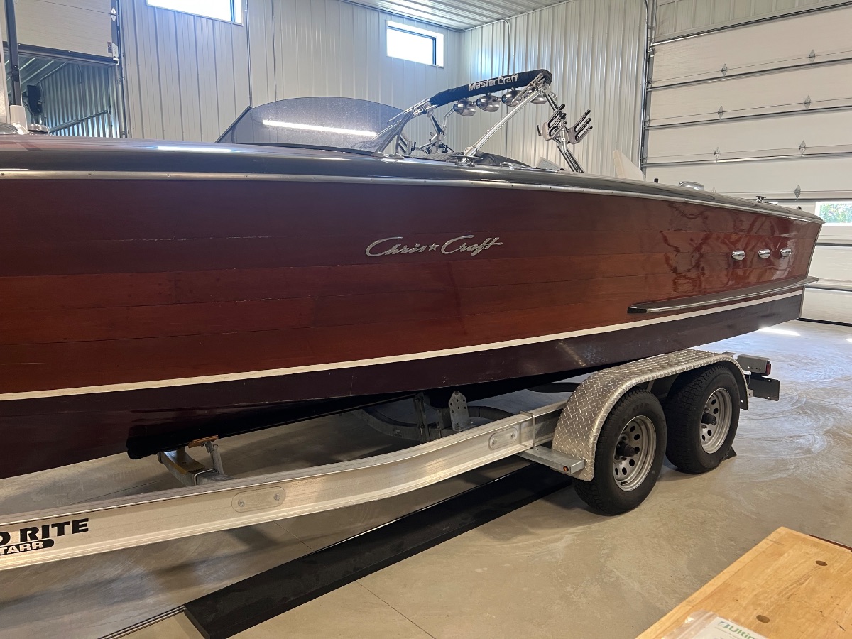 1951 Chris Craft Holiday Utilities - 23.0ft Inboard  in Delaware, OH