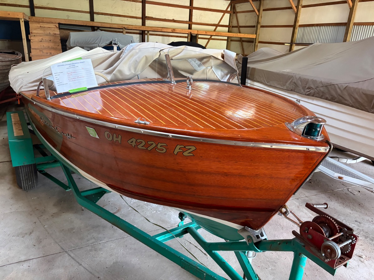 1953 Chris Craft Sportsman Utilities - 19.0ft Inboard in Toledo, OH