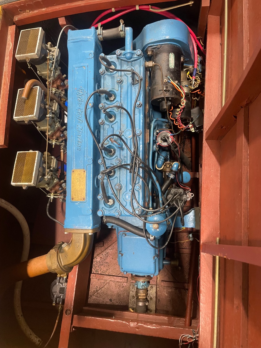 1955 Chris Craft Capri - image 5