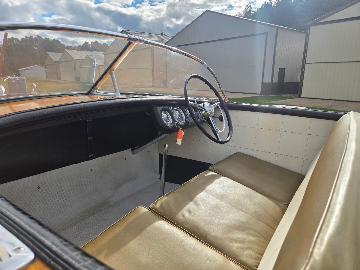 1955 Chris Craft Capri - image 4