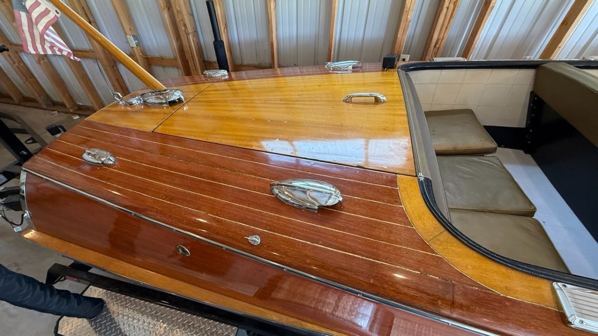 1955 Chris Craft Capri - image 3