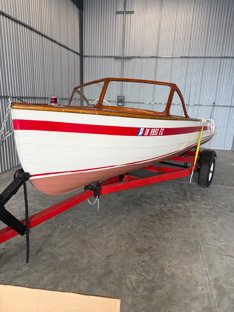 1956 Vintage Craft Runabout Runabouts - 16.0ft Outbourd in Fremont , IN