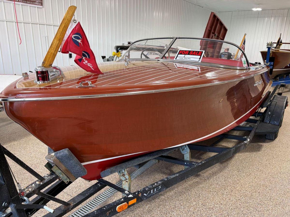 1955 Chris Craft Capri Runabouts - 21.0ft Inboard in Syracuse, IN