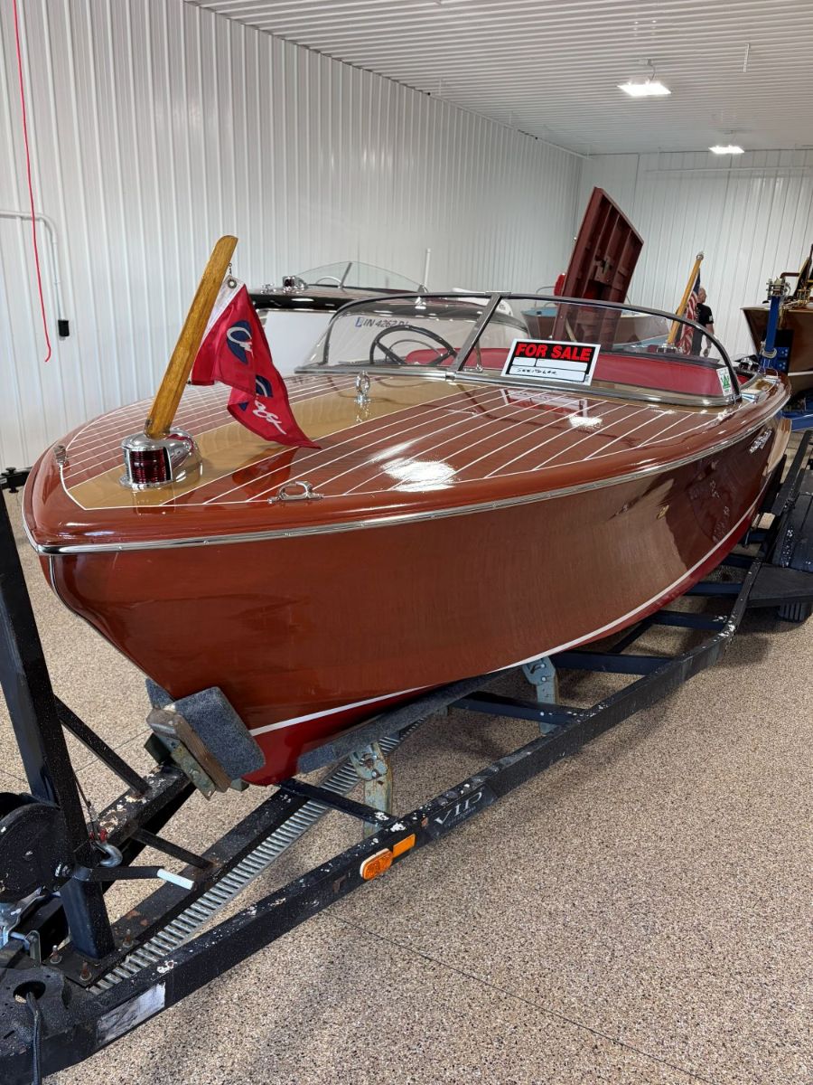 1955 Chris Craft Capri - image 9