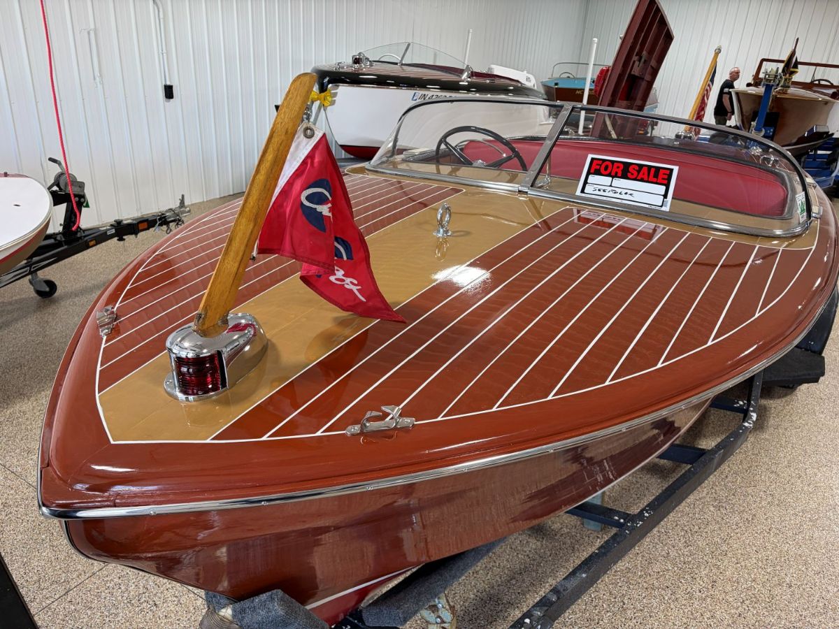 1955 Chris Craft Capri - image 4