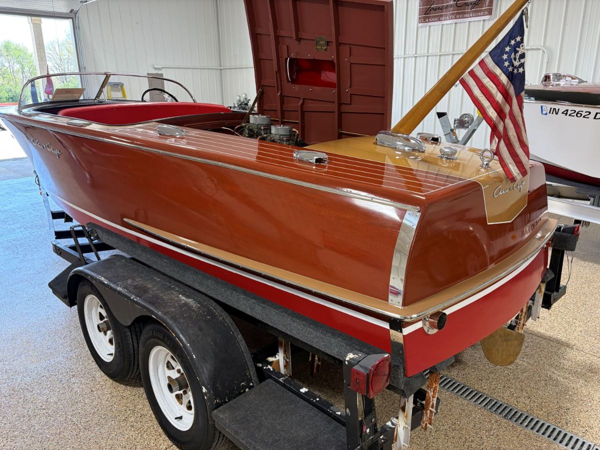 1955 Chris Craft Capri - image 3