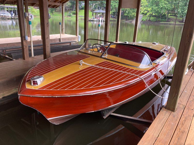 1956 21' Chris Craft Capri