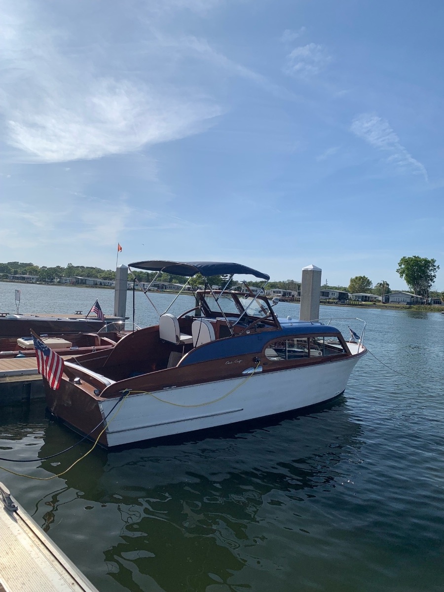 1956 Chris Craft Sedan Cruiser  Cruisers - 26.0ft Inboard  in Apopka , FL