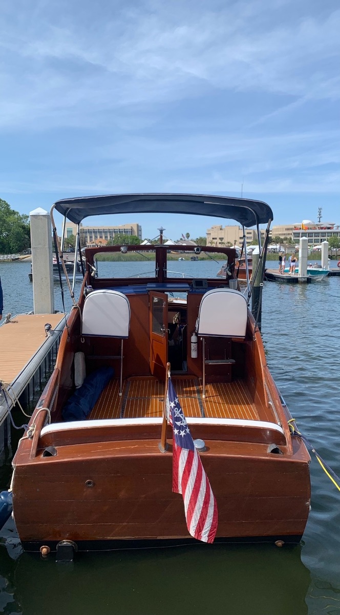 1956 Chris Craft Sedan Cruiser  - image 4