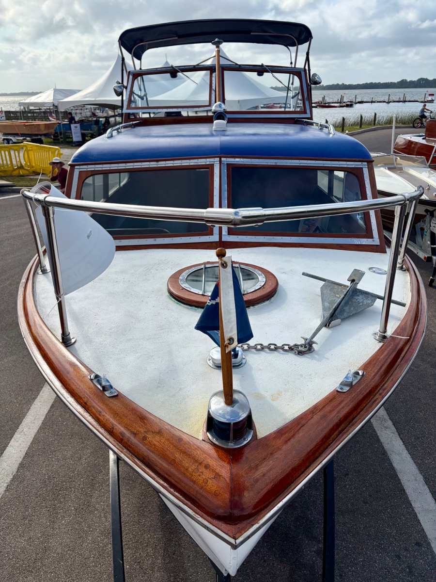 1956 Chris Craft Sedan Cruiser  - image 7