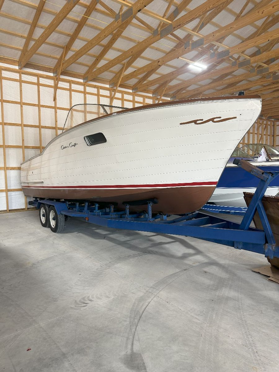 1957 Chris Craft 26' Sports Express - image 3