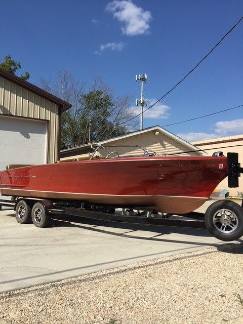 1957 26' Chris Craft Continental 