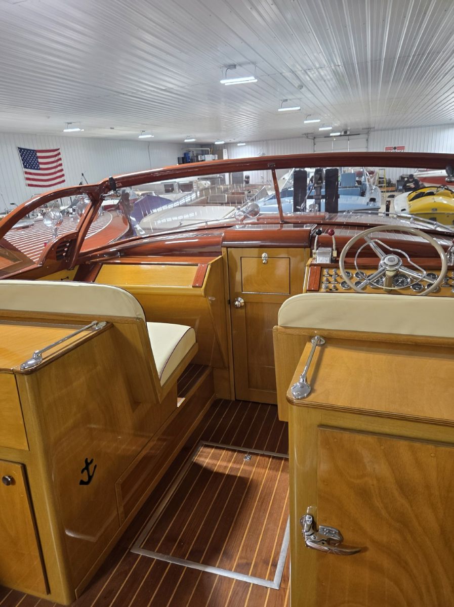 1959 Shepherd 27' Rear Engine Runabout - image 6