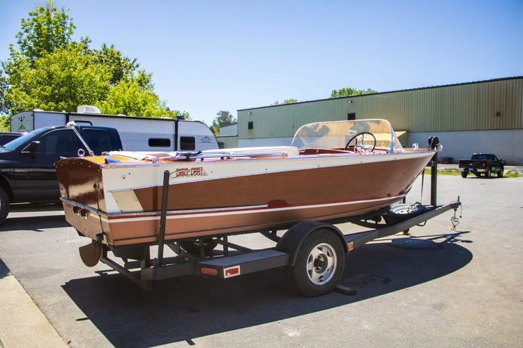 1960 18’ Chris Craft Cavalier Custom Utility