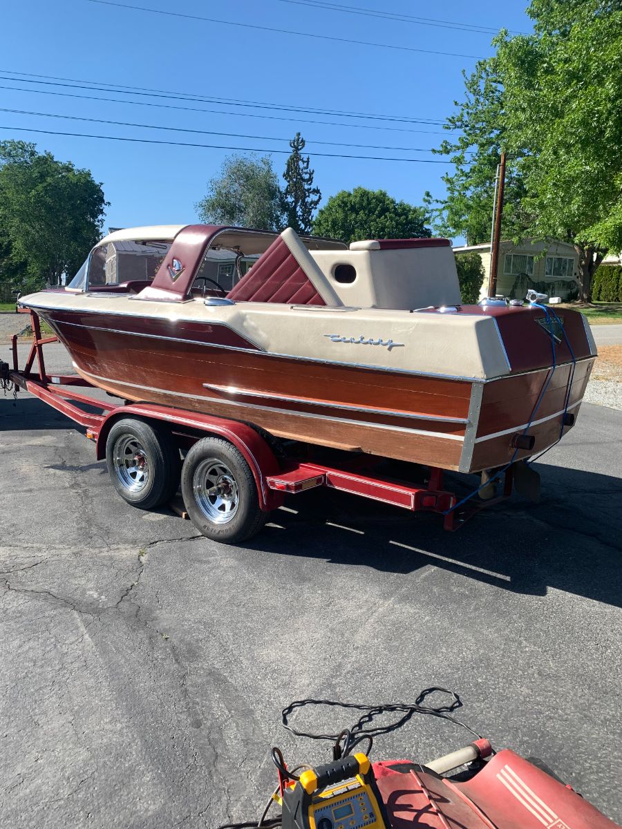 1961 Century Sabre Runabouts - 17.5ft Inboard in Wenatchee, WA