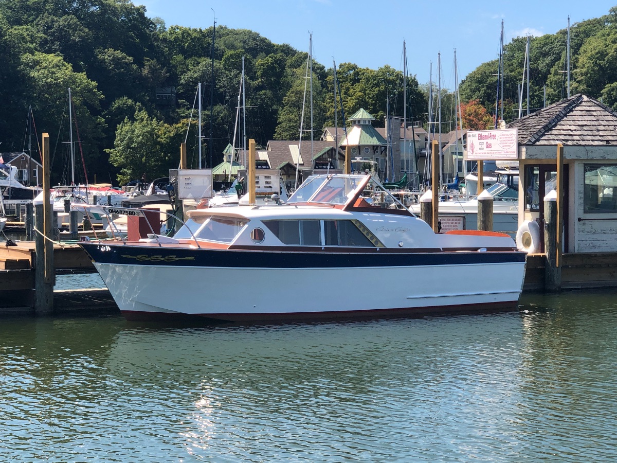 1961 Chris Craft Constellation Utilities - 25.0ft Inboard in Holland, Michigan