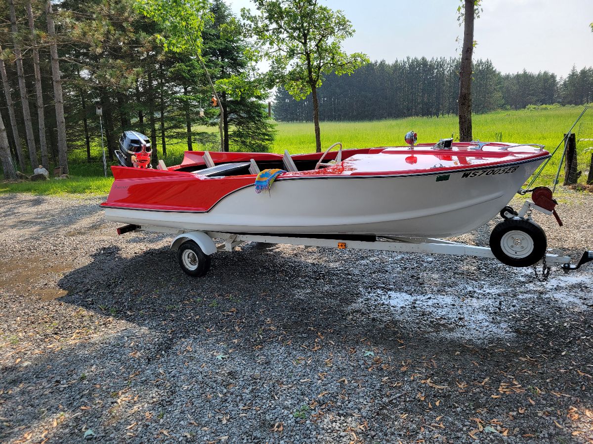 1961 Other Rinker O/B Outboards - 16.0ft Outboard in Granton, WI