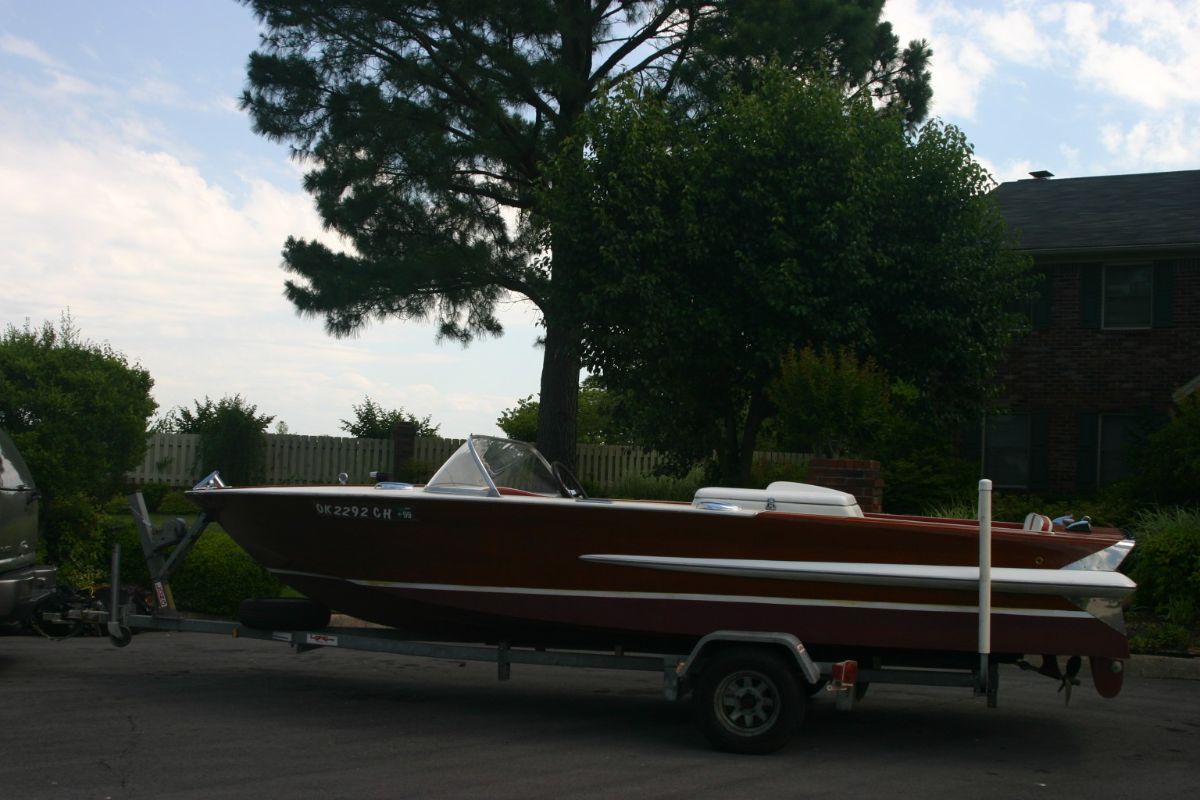 1963 20' Chris Craft Holiday