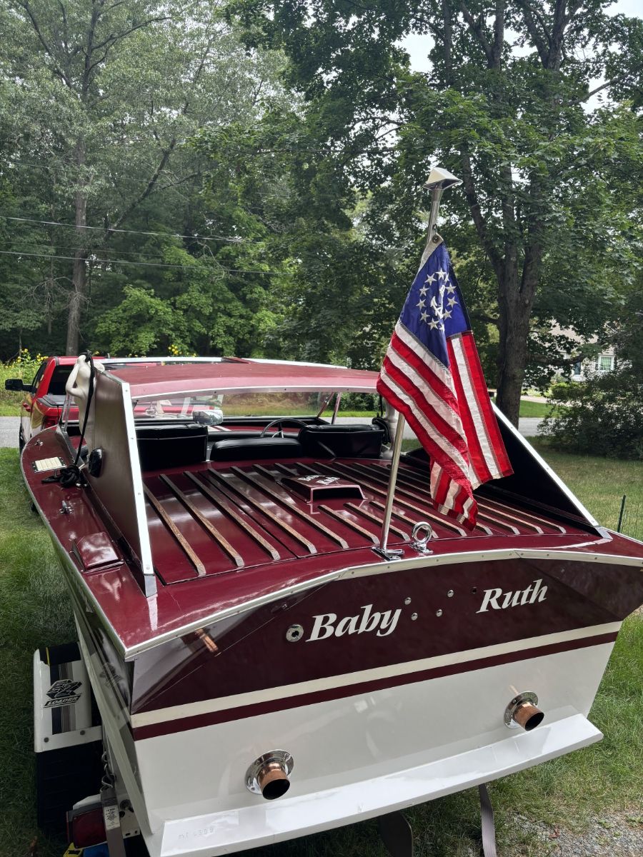 1966 Century Bronco Runabouts - 17.0ft Inboard in Milton, MA