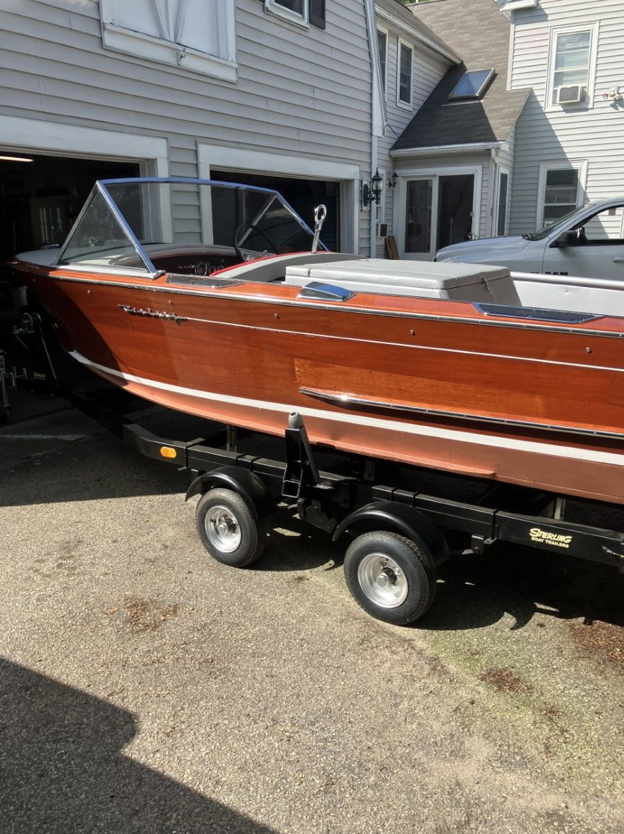 1966 Century Resorter Utilities - 16.0ft Inboard in Pittsburg, PA