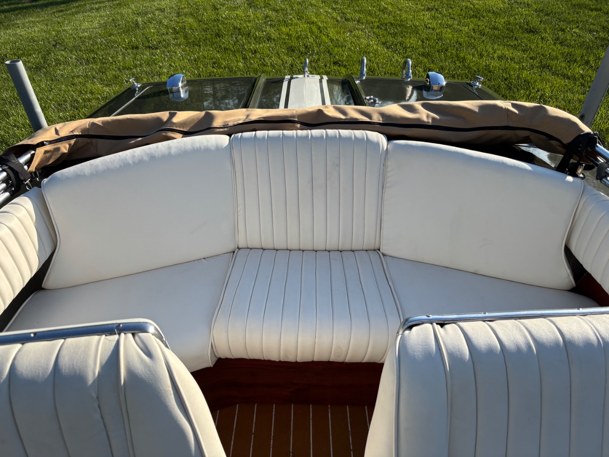 1969 Chris Craft Commander - image 8