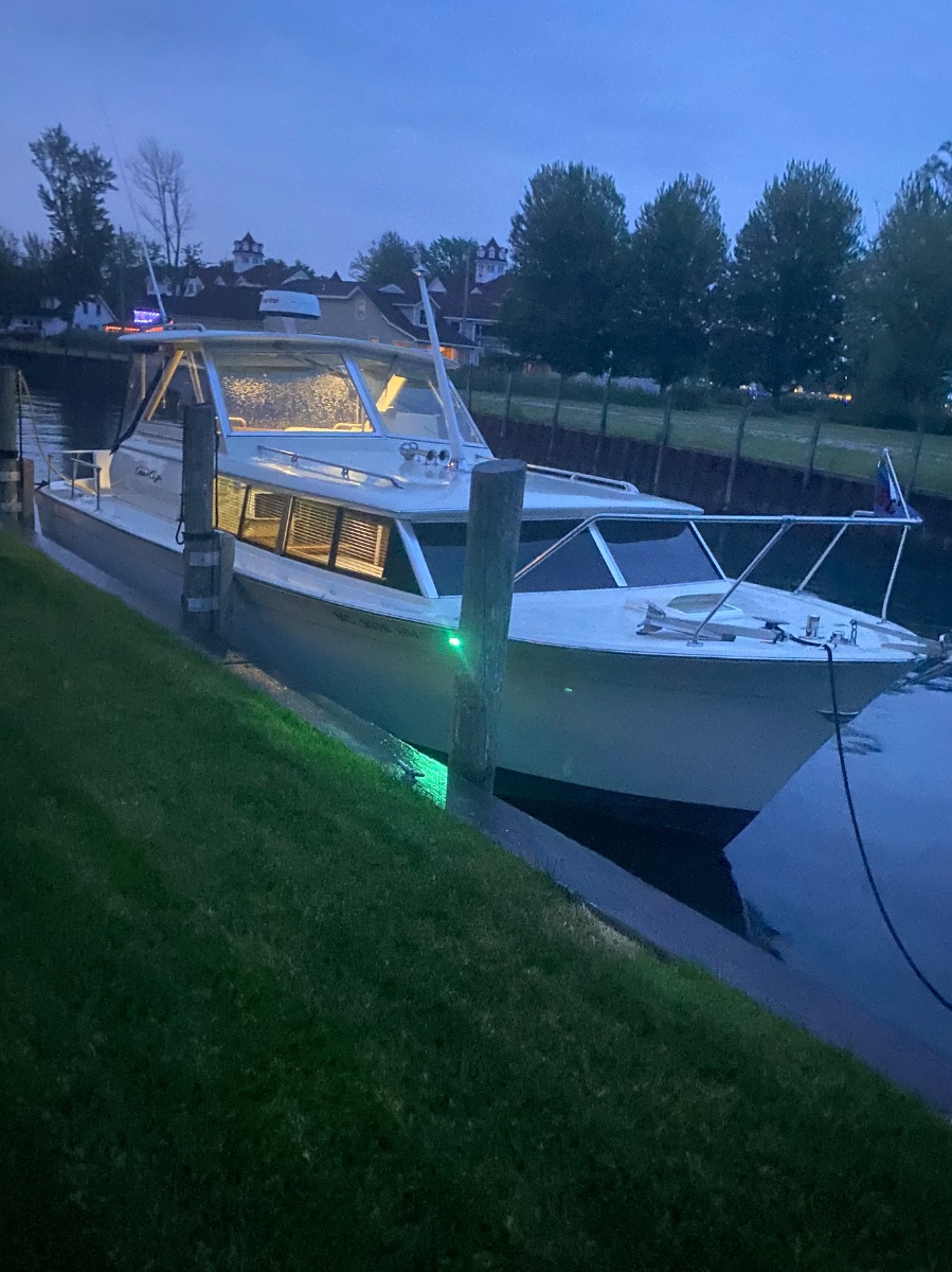 1969 Chris Craft Commander - image 4