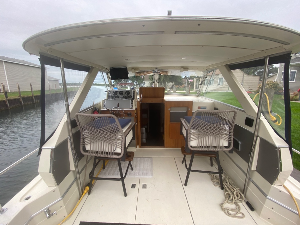 1969 Chris Craft Commander - image 8